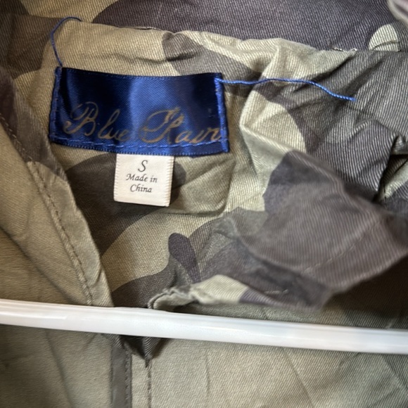 Francesca’s Collections Blue Rain Anorak Camo pink  flower Embroidered jacket S - Picture 3 of 6